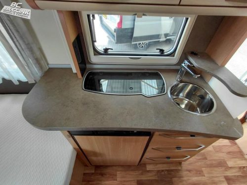 Knaus Sudwind 500 EU - SINGLE BEDS - ROUND SEATING photo: 6