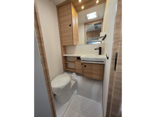 Dethleffs Summer Edition 460 EL Airco, Single beds  photo: 11