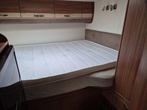 Adria Compact 660 SPX Transverse bed 1st owner 2016 photo: 13
