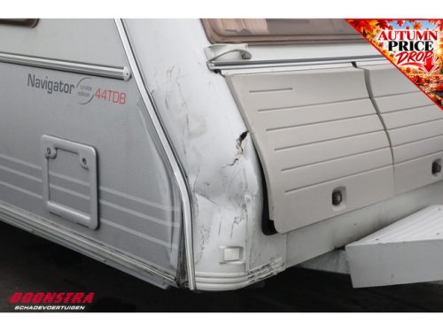 Kip Navigator 44 TDB Mover Radio Central kitchen Single beds Heater photo: 10
