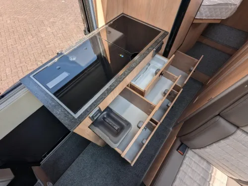 La Strada Avanti 180hp Auto. single beds  photo: 13