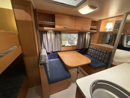 Knaus Sport 500 FDK STAPELBED VASTBED ZITJE foto: 8