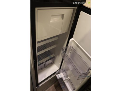 Hymer Free S 600 Blue Evolution 170cv Autom&aacute;tico | 5.93m | Techo elevable | Control de crucero adaptativo | Enganche de remolque | Bater&iacute;a de litio | foto: 15