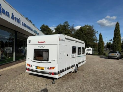 Dethleffs C'Joy 480 QLK mover air conditioning bunk bed photo: 7