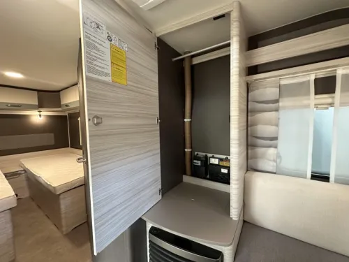 Dethleffs C'Joy 460 LE awning | ex-rental photo: 17