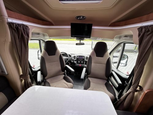 P.L.A. Camper Plasy 63 HP Transverse bed/Lift bed/2016/6.2M photo: 15