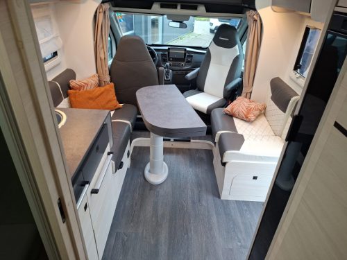 Chausson 777 Titanium Ultimate Einzelbetten XL Garage Foto: 3