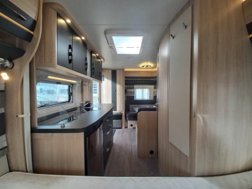 Hobby De Luxe Edition 440 SF Vorzelt Unico-Mover-etc Foto: 9