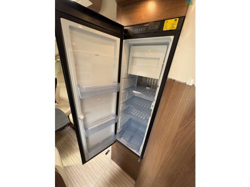 Carthago C-Compactline I 144LE photo: 15