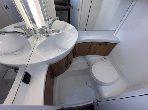 Hobby De Luxe 495 UL IC Silverline Foto: 10
