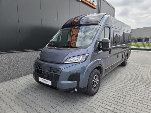 Clever Runner 640 Skyroof 180PS Busbiker Foto: 6