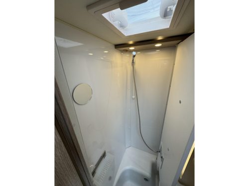 B&uuml;rstner Nexxo Van T 690 G Einzelbetten - Kompakt Foto: 16