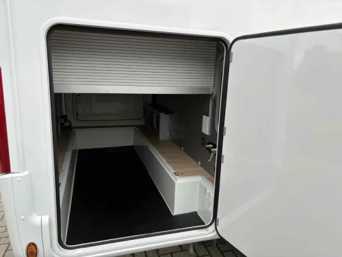 Rapido 850 F Queensbed + ohne Hubdach  Foto: 21