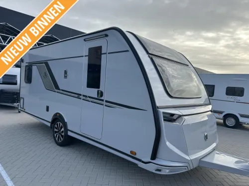 Knaus Sudwind Black Selection 500 PF Kopfk&uuml;che / franz&ouml;sisches Bett Foto: 0