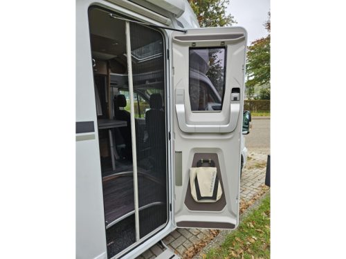 Weinsberg CaraSuite 650 MEG photo: 5