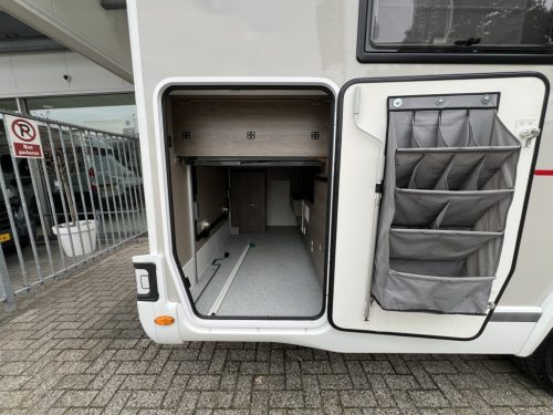 Challenger Graphite 348 QUEENSBED+HEFDach AUTOMAAT 170PK foto: 21