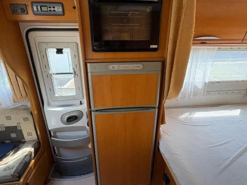 Autostar Athenor 458, Air conditioning, Dinette, Fixed bed photo: 13