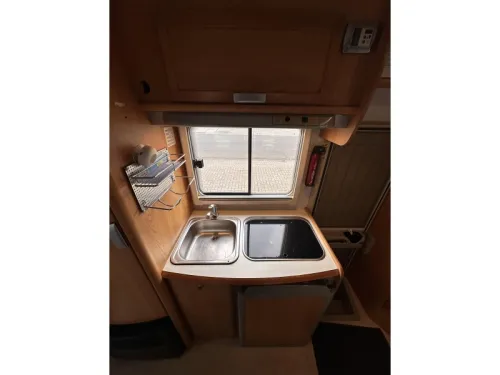 DueErre Escape 391 125HP Roof air conditioning 4-person photo: 12