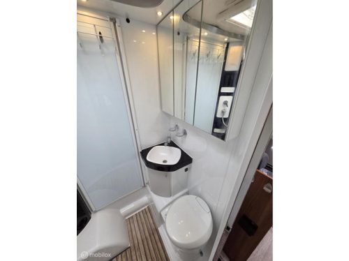 Hobby V65 GE 50 Years 2018 ☆Single beds-51kkm-Euro-6 ☆ photo: 22