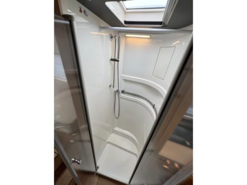 Hymer B-MC T 680 E&P level, Klimaanlage, voll ausgestattet Foto: 19