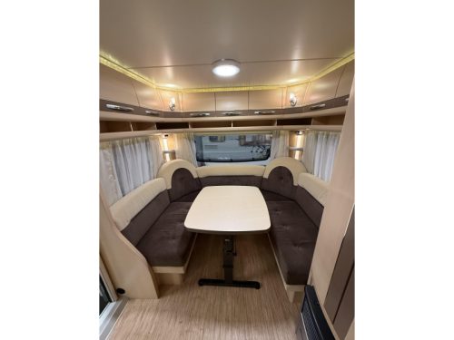 Hobby La Vita Bionda 495 UL 2 BERTHS MOVER AWNING TOP photo: 13