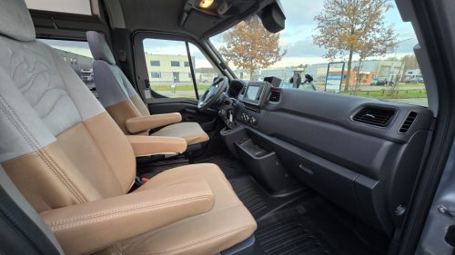 B&uuml;rstner Delfin Limited C 621 (SHOWMODEL) photo: 21