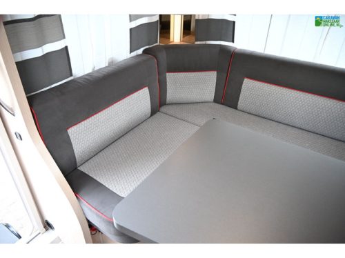 Hobby De Luxe 460UFe Foto: 9