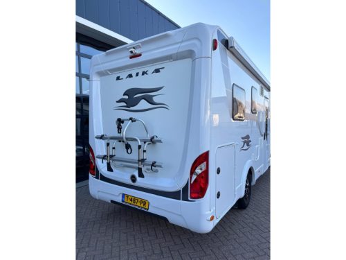 Laika Kosmo 212 leveling system queen bed 7m photo: 25