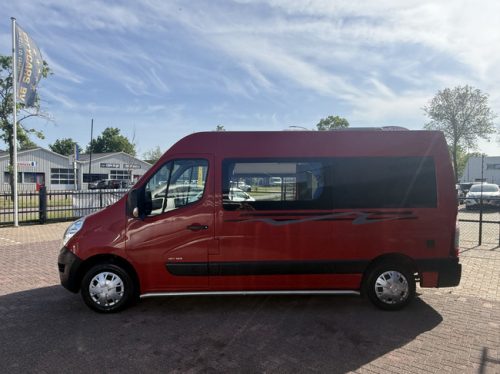 Renault Master automatic bus camper very luxurious conversion transverse bed air conditioning cruise ctr camera navi awning solar panel maxxfan tow bar photo: 7