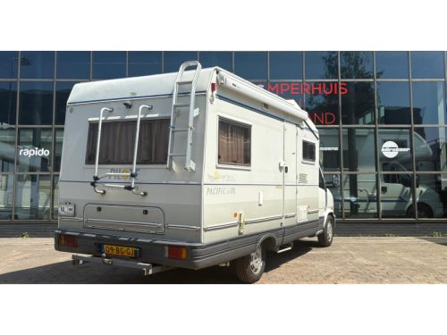 Pilote Pacific 65 PX FaceToFace, Fixed bed, Awning photo: 3