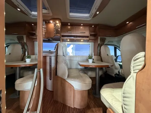 Carthago Chic C-Line I 5.0 QB Queensbett 5.0 180 PS Foto: 8