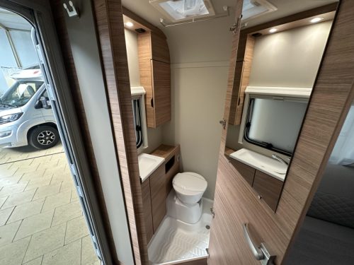 Weinsberg CaraOne Edition HOT 390 QD Vorzelt | Ex-Mietfahrzeug Foto: 13
