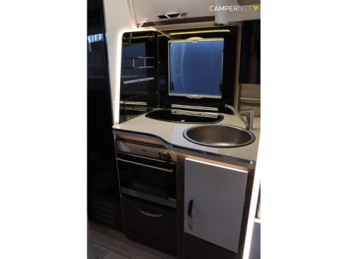 Mc Louis MC4 865 140pk Automaat | Levelsysteem | 5 Zitplaatsen | Dak airco | Hefbed | Luifel | Construct slot | Zonnepaneel | Fietsendrag foto: 13