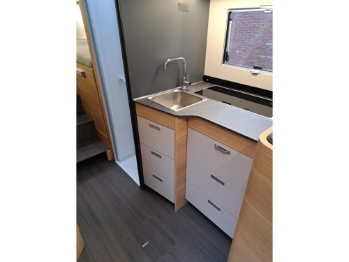 Adria Matrix 670 SL Axess Fiat 180 PS Foto: 9