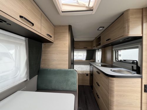 Weinsberg CaraOne 420 QD Foto: 5