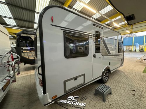 Knaus Sudwind 60 Years 450 FU FRANZ&Ouml;SISCHES BETT FUSSBODENHEIZUNG Foto: 1