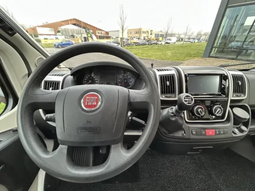 Pilote Reference 730 + EP leveling system  photo: 17