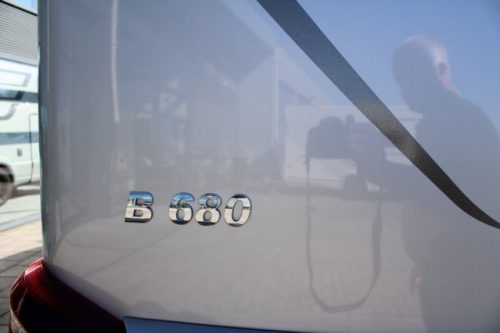 Camping-car Hymer B MC I 680 &eacute;quip&eacute; du puissant Mercedes 9 G Tronic 170 ch AUTOMATIQUE lits jumeaux + lit pavillon (56  photo : 19
