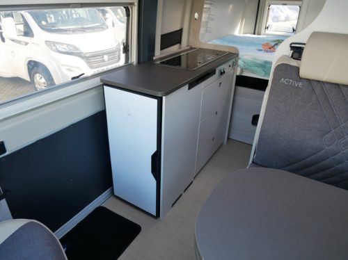 B&uuml;rstner Campeo C640 Active, 6.40 Meter Van conversion, Single beds!! photo: 12