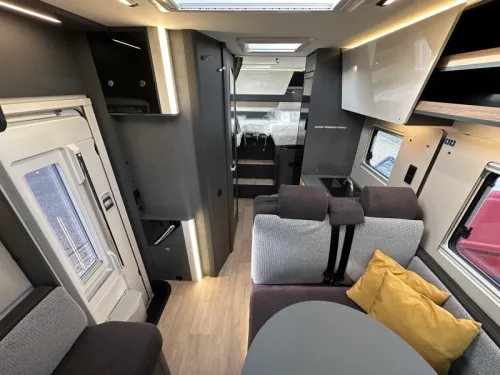 Laika Kosmo 319 L Single beds Automatic photo: 3