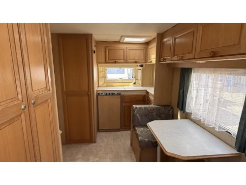 Chateau Cantara 938 T end kitchen, 2x seating group photo: 1
