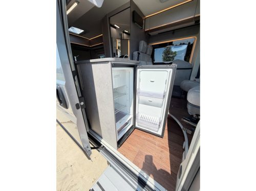 P&ouml;ssl Summit Shine 600 L AUTOMATIC/ACC/TOW HITCH/2 BATTERIES/GAS DUO/ELEC PARKING BRAKE/ALL SEASONS photo: 8