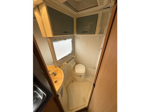 Chausson welcome French bed air conditioning awning apple carplay heater new MOT photo: 12