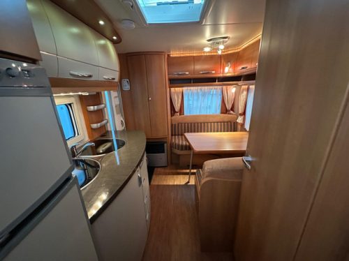 Hobby De Luxe 440 SF Foto: 21