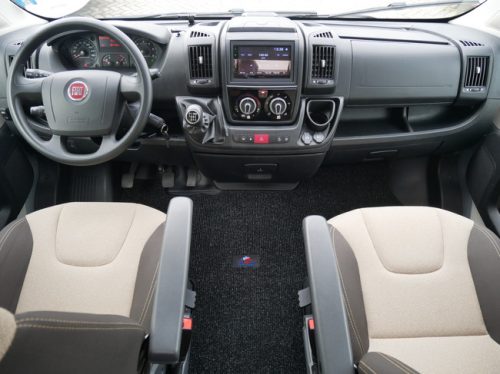 Roadcar (P&ouml;ssl) R640, 6.40 Meter Buscamper, Single Beds photo: 3