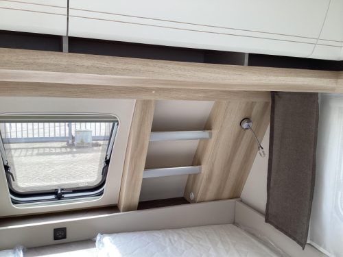 Hobby De Luxe 540 UL Single beds  photo: 12