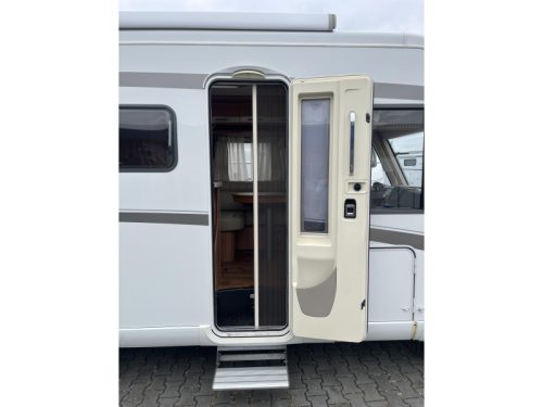 Hymer B 578 - Syst&egrave;me de mise &agrave; niveau - photo : 21