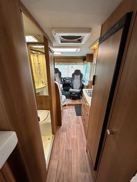 Knaus Van I 650 MEG Platinum Selection, automatic transmission photo: 12
