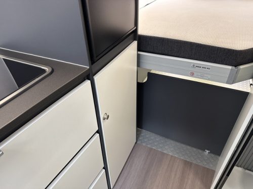 Adria Twin Supreme 640 SGX 140 hp AUTOMATIC 9-Speed Euro6 Fiat Ducato 8 Maxi **Single beds height adjustable/4 seats/Roof air conditioning photo: 17