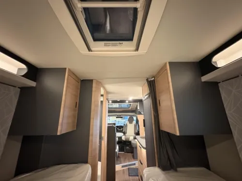 Knaus L!ve Ti 650 MEG Platinum / low beds photo: 11